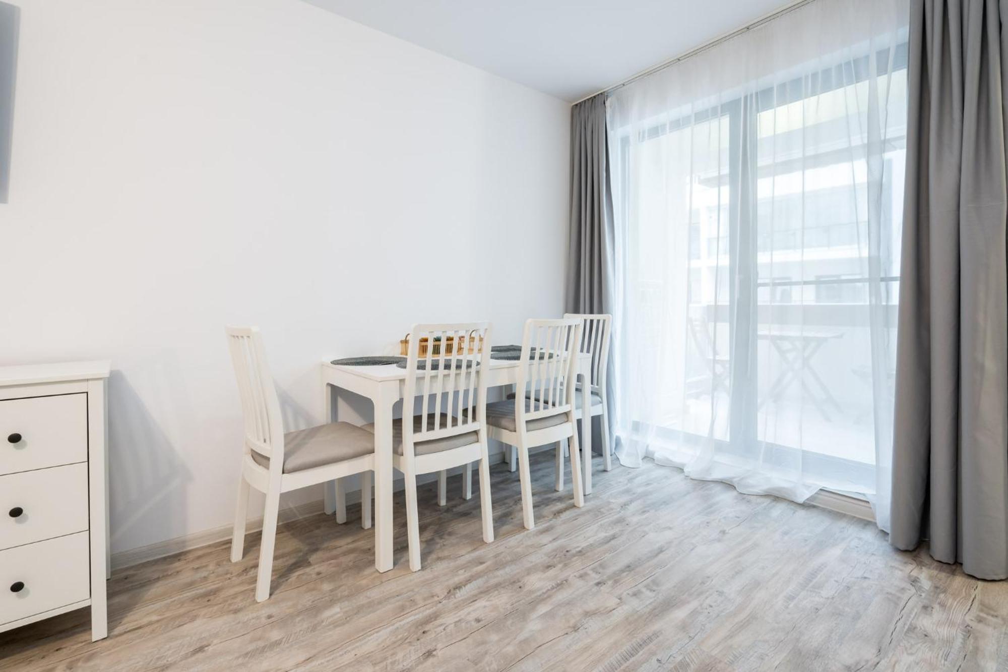 9 - Stylish In Roka Apartment Bucharest